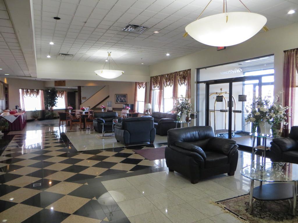 Elk Grove Hotel เอลค์โกรฟ วิลเลจ ภายนอก รูปภาพ