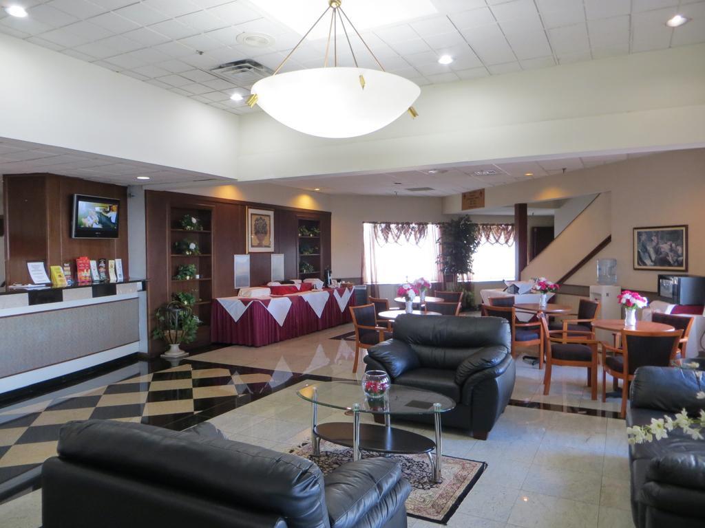 Elk Grove Hotel เอลค์โกรฟ วิลเลจ ภายนอก รูปภาพ
