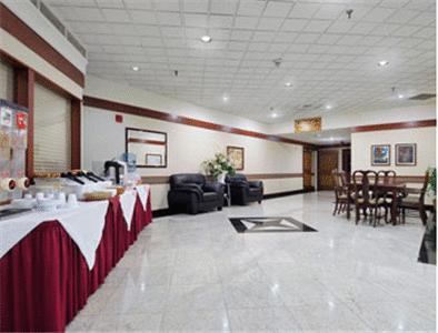 Elk Grove Hotel เอลค์โกรฟ วิลเลจ ร้านอาหาร รูปภาพ